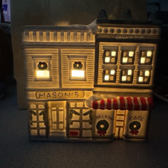 Pleasantville 1893 Masons Hotel & Saloon 1990 Village Unboxed - Picture 7 of 7